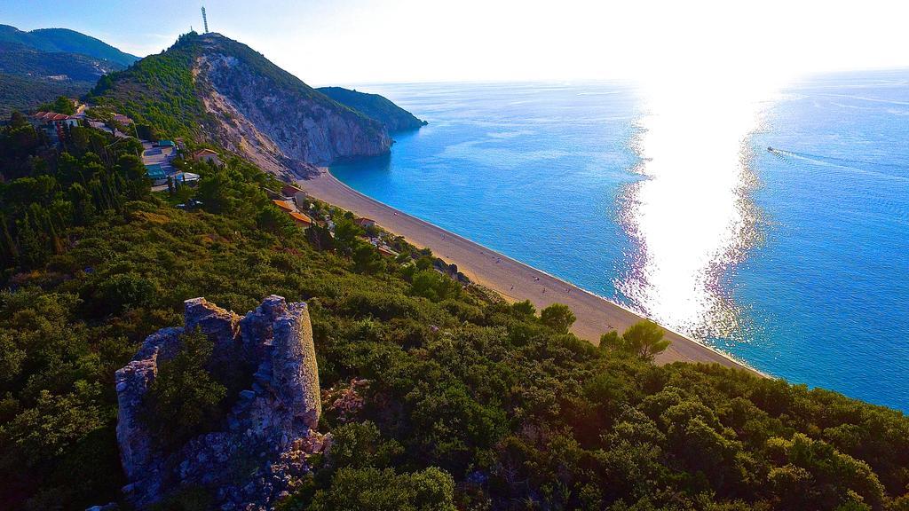 הוילה Agios Nikitas View מראה חיצוני תמונה